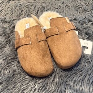 NWT Life Stride Memory Foam Indoor/Outdoor Soles women’s size small 5-6